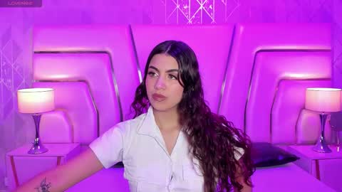 Snapshot of antonellapowell chatting on October 2025 04:27:01 AM   online show from October 2025 04:27:01 AM