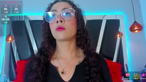 A N T O N E L L E  online show from January 2025 11:34:01 AM