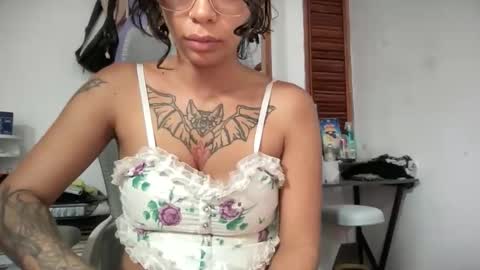 Snapshot of antoniabloom chatting on May 2026 03:48:01 AM Antonia online show from May 2026 03:48:01 AM