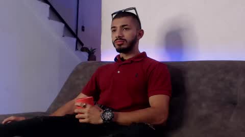 Snapshot of antoniocuervo chatting on January 2025 01:25:02 PM Hadez online show from January 2025 01:25:02 PM