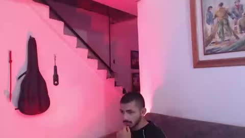 Snapshot of antoniocuervo chatting on February 2025 12:21:02 PM Hadez online show from February 2025 12:21:02 PM