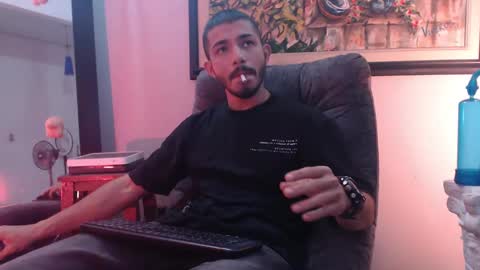 Snapshot of antoniocuervo chatting on February 2025 09:27:01 AM Hadez online show from February 2025 09:27:01 AM