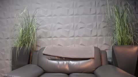 HI My name is Antonio online show from December 2024 07:54:01 PM