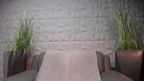 HI My name is Antonio online show from December 2024 12:11:01 AM