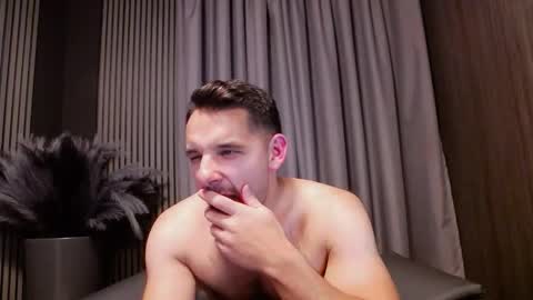 HI My name is Antonio online show from October 2025 08:00:02 PM