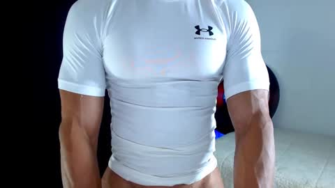 Instagram miguelangel1802  online show from September 2025 05:03:02 PM