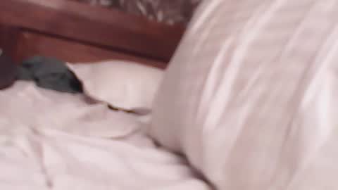 anupam373 online show from October 2025 12:43:02 AM