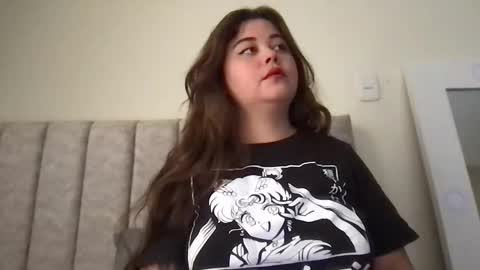   Independent model  online show from February 2025 07:27:02 PM