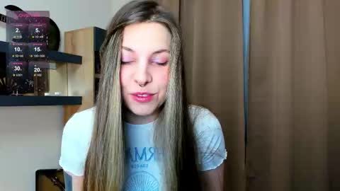 Snapshot of anya_seven chatting on November 2025 06:19:02 PM Anya online show from November 2025 06:19:02 PM