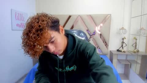 Snapshot of anyelotwink chatting on February 2026 09:46:01 PM anyelotwink online show from February 2026 09:46:01 PM