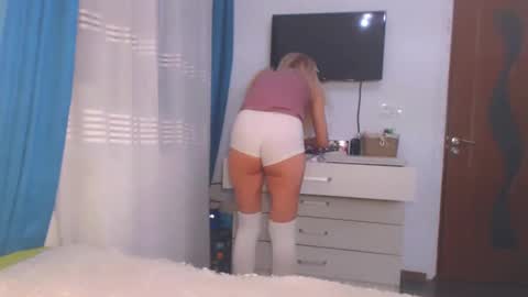 Snapshot of anysadoll chatting on January 2025 01:59:01 AM An online show from January 2025 01:59:01 AM