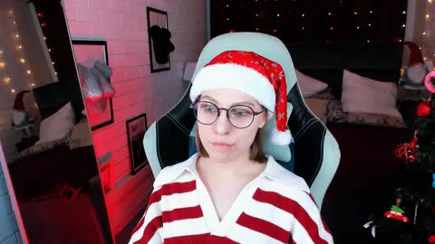 Snapshot of aphexqueen chatting on December 2024 01:27:02 PM APHEX QUEEN online show from December 2024 01:27:02 PM