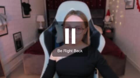 Snapshot of aphexqueen chatting on February 2025 05:19:02 PM APHEX QUEEN online show from February 2025 05:19:02 PM