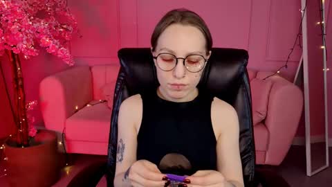 Snapshot of aphexqueen chatting on March 2025 04:14:01 PM APHEX QUEEN online show from March 2025 04:14:01 PM