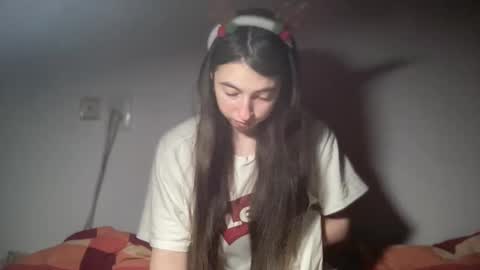 Snapshot of aphr0dite22 chatting on January 2026 04:34:01 PM aphr0dite22 online show from January 2026 04:34:01 PM