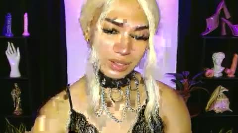 Snapshot of aphr0dite_x chatting on January 2025 06:18:01 PM Roman Goddess online show from January 2025 06:18:01 PM