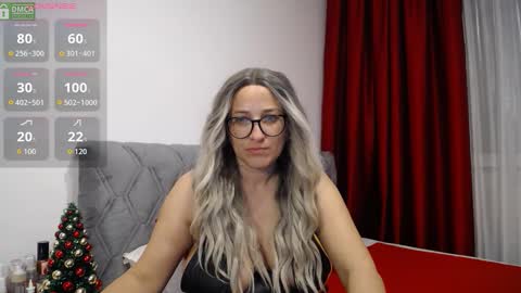 Sarah online show from December 2025 03:59:01 AM