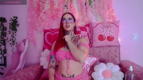 aphrodite__bloom online show from April 2026 10:23:02 PM