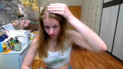 Aphrodite online show from May 2026 03:52:02 PM