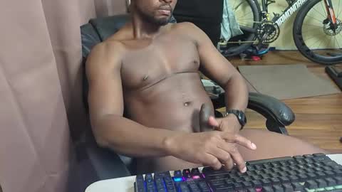 apollodarkmn online show from April 2026 10:34:02 PM