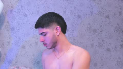 Snapshot of apolo_grayy chatting on February 2026 05:01:01 AM Apolo Grayy online show from February 2026 05:01:01 AM