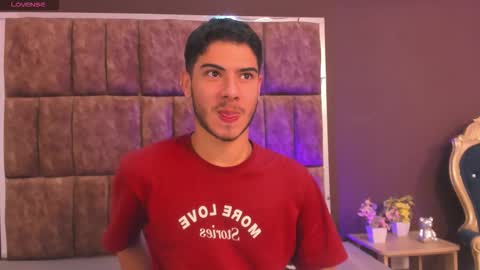 Snapshot of apolo_grayy chatting on February 2026 06:20:02 AM Apolo Grayy online show from February 2026 06:20:02 AM