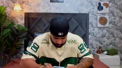 Apolo online show from November 2025 08:41:01 PM