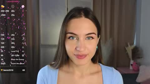 Vicki online show from September 2025 09:10:02 AM