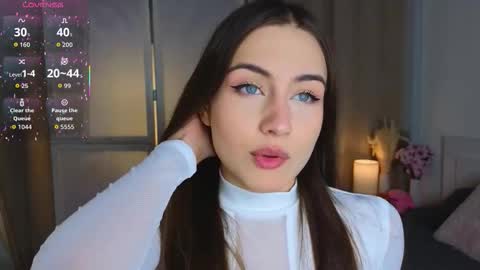 Vicki online show from November 2025 09:04:01 AM