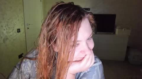 appleyummybuns online show from February 2026 12:18:02 AM