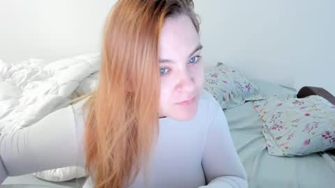appleyummybuns online show from May 2026 12:01:02 PM