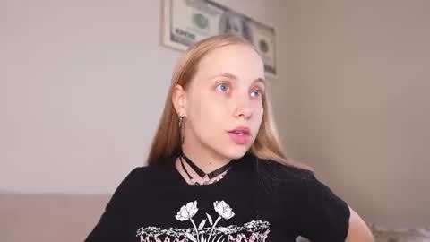  REYNA  my friend   online show from June 2026 03:27:01 PM