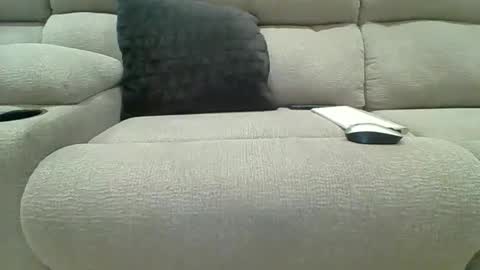 april2000 online show from January 2025 03:09:02 AM