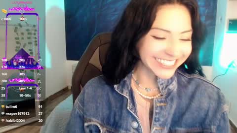 Snapshot of april_dumont chatting on December 2024 04:25:02 PM April online show from December 2024 04:25:02 PM