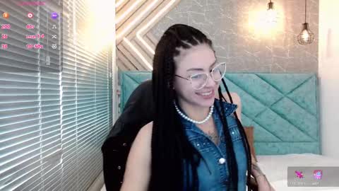 Snapshot of april_dumont chatting on March 2025 12:55:01 PM April online show from March 2025 12:55:01 PM
