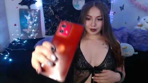 april_l6 online show from June 2026 11:30:02 PM