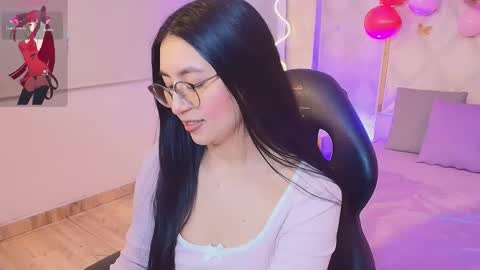 Snapshot of april_tay1 chatting on February 2026 03:40:01 AM APRIL online show from February 2026 03:40:01 AM