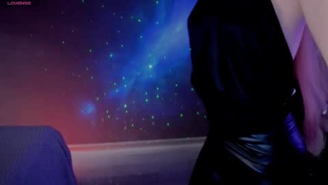 aqualen online show from November 2025 10:04:02 AM