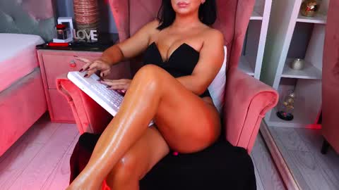 AQueenMonica online show from October 2025 02:15:01 PM