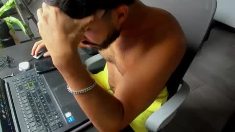 Snapshot of aquiles0224 chatting on February 2026 01:50:02 PM T. online show from February 2026 01:50:02 PM