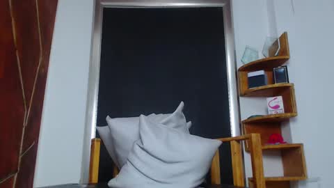 AquilesElpapi online show from January 2025 10:51:02 PM