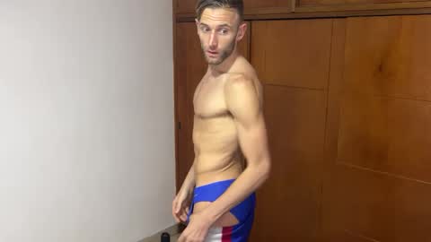 Snapshot of aquilesmade chatting on December 2024 01:28:01 AM Aquilesmade online show from December 2024 01:28:01 AM