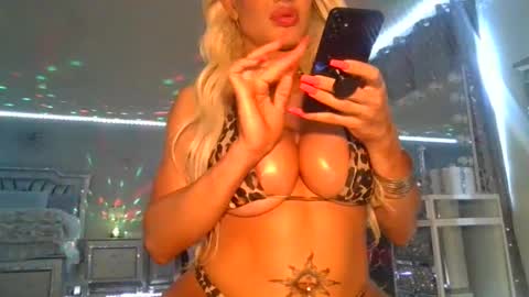 Snapshot of arabitsmariam chatting on February 2025 11:01:01 PM arabictsmariam online show from February 2025 11:01:01 PM