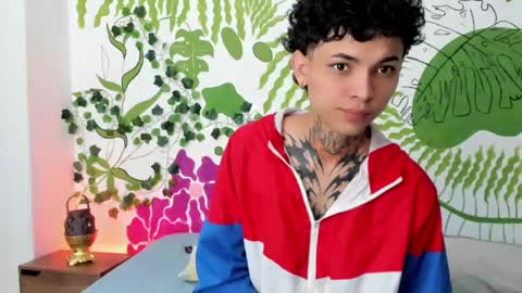 Arceluz  online show from December 2024 02:32:01 PM
