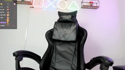 Arceluz  online show from February 2025 11:33:02 PM