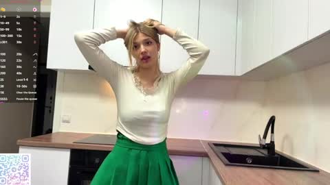 Caroline online show from May 2026 04:15:01 PM