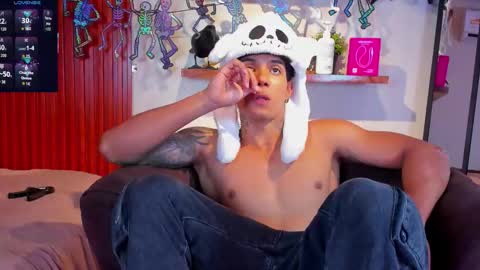 Snapshot of aress444 chatting on October 2025 01:44:02 AM aress444 online show from October 2025 01:44:02 AM