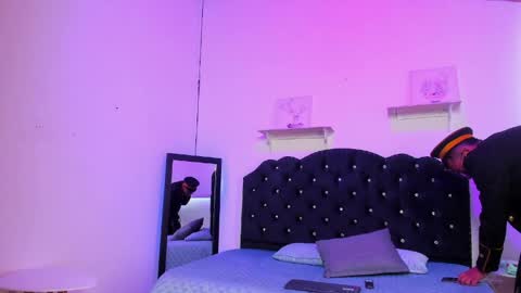 Snapshot of arez_vortex_ chatting on May 2026 04:58:01 PM Alex Cortez online show from May 2026 04:58:01 PM