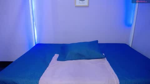    online show from October 2025 07:05:02 PM