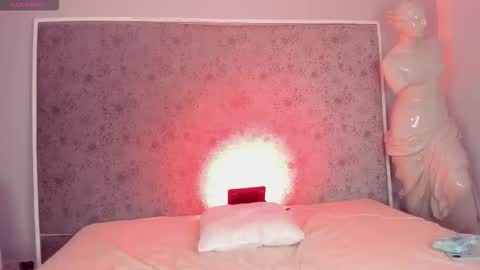 Ari  online show from September 2025 04:59:02 AM